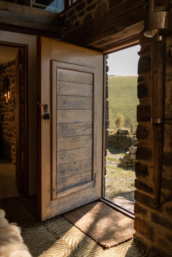 Red Kite Barn - Charming Boutique Barn Conversion Newbridge on Wye Eksteriør bilde